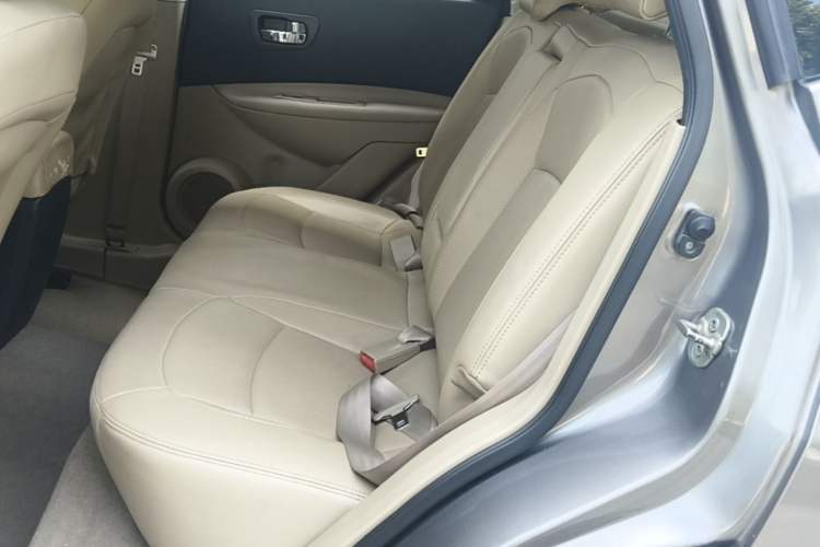 Used Nissan Qashqai 2012 2.0 XL Fire 6MT 2WD Left Rear Seat