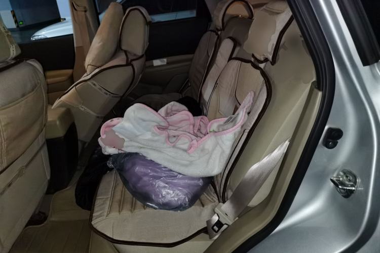 Used Nissan Qashqai 2012 2.0 XL Fire CVT 2WD Left Rear Seat