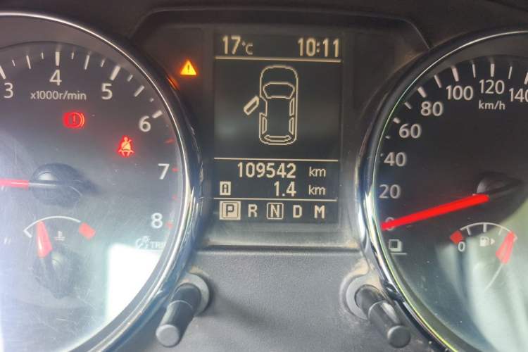 Used Nissan Qashqai 2012 2.0 XL Fire CVT 2WD Odometer Close Up
