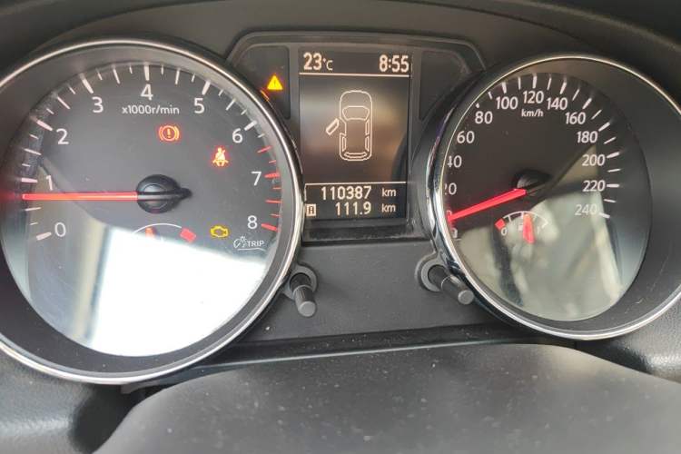 Used Nissan Qashqai 2012 2.0 XL Fire 6MT 2WD Odometer Close Up