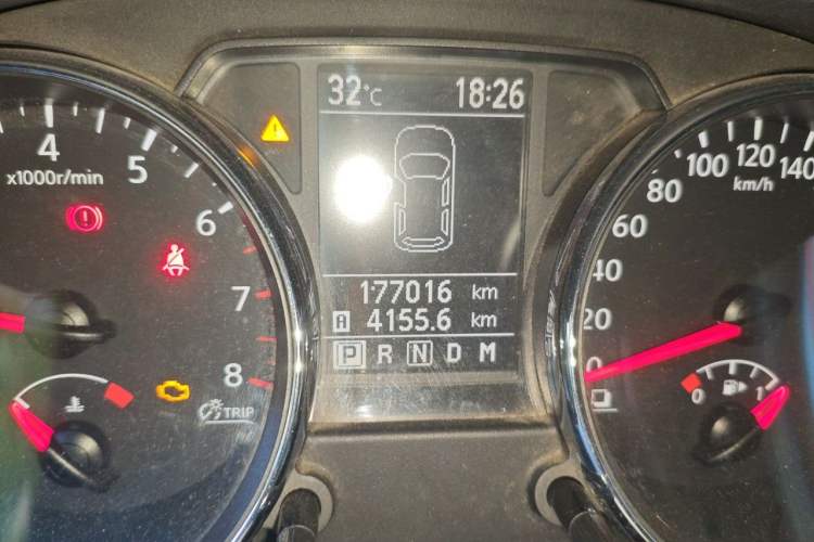 Used Nissan Qashqai 2012 2.0 XL Fire CVT 2WD Odometer Close Up