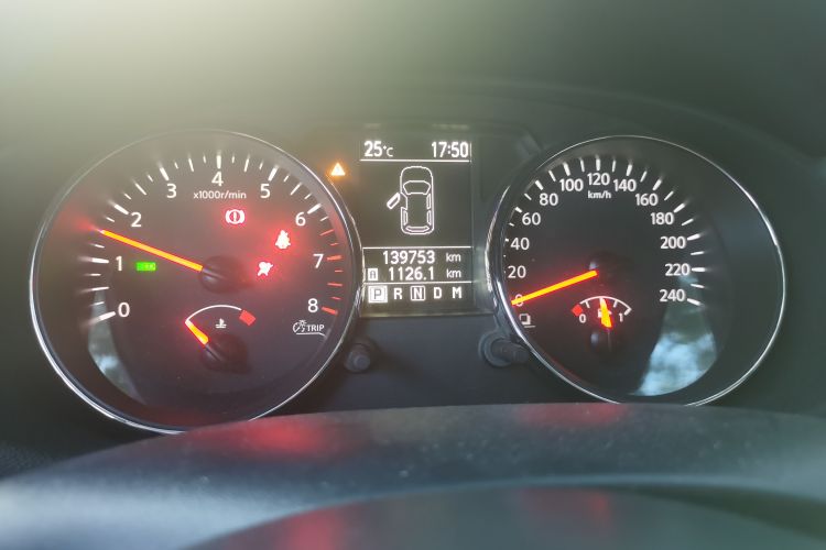 Used Nissan Qashqai 2012 2.0 XL Fire CVT 2WD Odometer Close Up