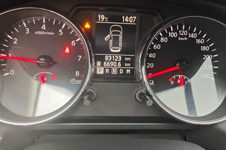 Used Nissan Qashqai 2012 2.0 XL Fire CVT 2WD Odometer Close Up