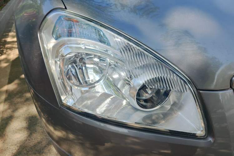 Used Nissan Qashqai 2012 2.0 XL Fire 6MT 2WD Right Front Headlight