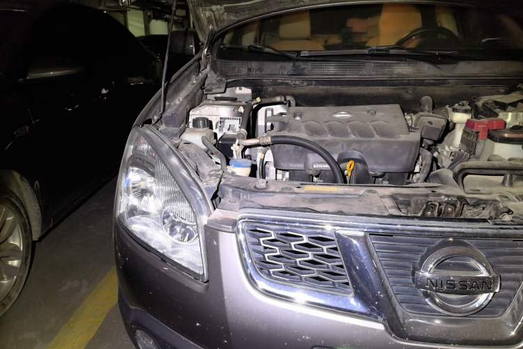 Used Nissan Qashqai 2012 2.0 XL Fire CVT 2WD Right Front Headlight