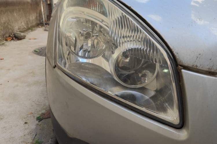 Used Nissan Qashqai 2012 1.6XE Wind 5MT 2WD Right Front Headlight