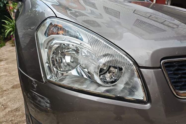 Used Nissan Qashqai 2012 2.0 XL Fire 6MT 2WD Right Front Headlight