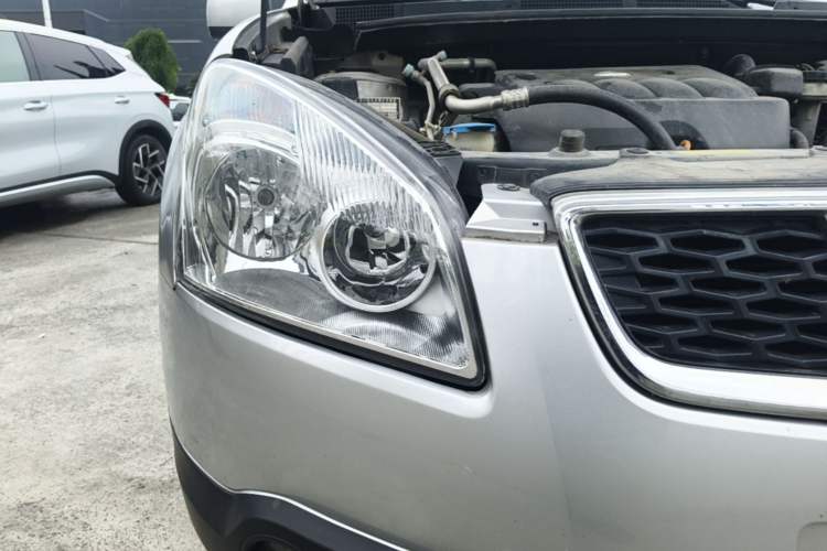 Used Nissan Qashqai 2012 2.0 XL Fire 6MT 2WD Right Front Headlight