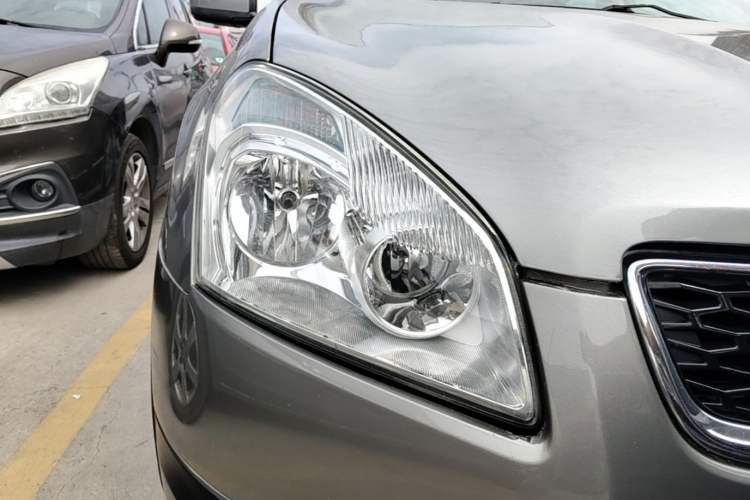 Used Nissan Qashqai 2012 2.0 XL Fire CVT 2WD Right Front Headlight