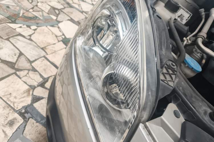 Used Nissan Qashqai 2012 2.0 XL Fire CVT 2WD Right Front Headlight