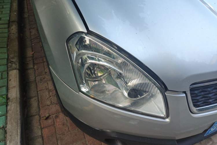 Used Nissan Qashqai 2012 2.0 XL Fire CVT 2WD Right Front Headlight
