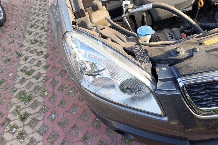 Used Nissan Qashqai 2012 2.0 XL Fire CVT 2WD Right Front Headlight
