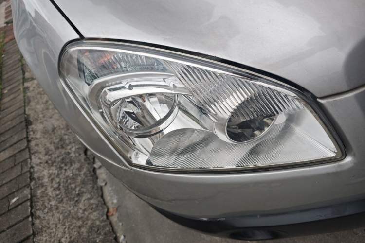 Used Nissan Qashqai 2012 2.0 XL Fire 6MT 2WD Right Front Headlight