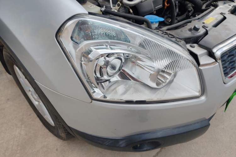 Used Nissan Qashqai 2012 2.0 XL Fire CVT 2WD Right Front Headlight