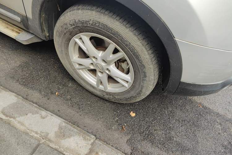 Used Nissan Qashqai 2012 2.0 XL Fire 6MT 2WD Right Front Wheel Hub