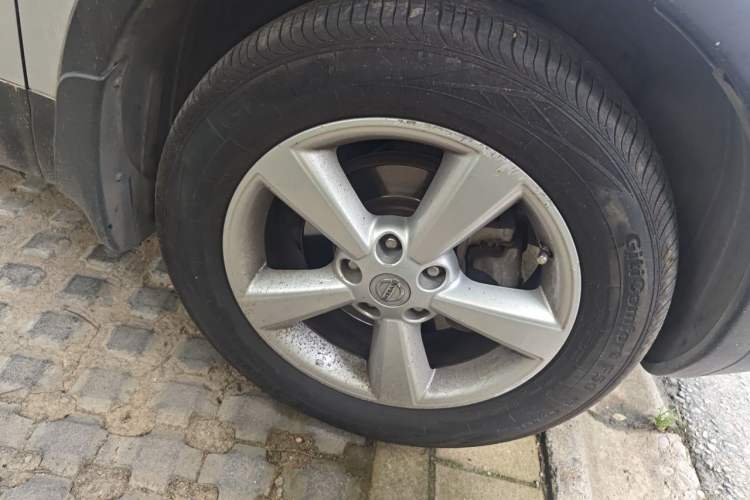 Used Nissan Qashqai 2012 2.0 XV LE CVT 2WD Right Front Wheel Hub