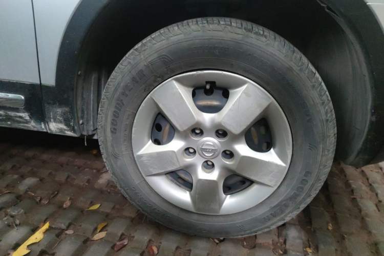 Used Nissan Qashqai 2012 1.6XE Wind 5MT 2WD Right Front Wheel Hub