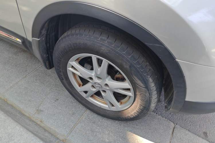 Used Nissan Qashqai 2012 2.0 XL Fire CVT 2WD Right Front Wheel Hub
