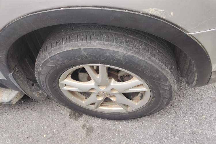 Used Nissan Qashqai 2012 2.0 XL Fire CVT 2WD Right Front Wheel Hub