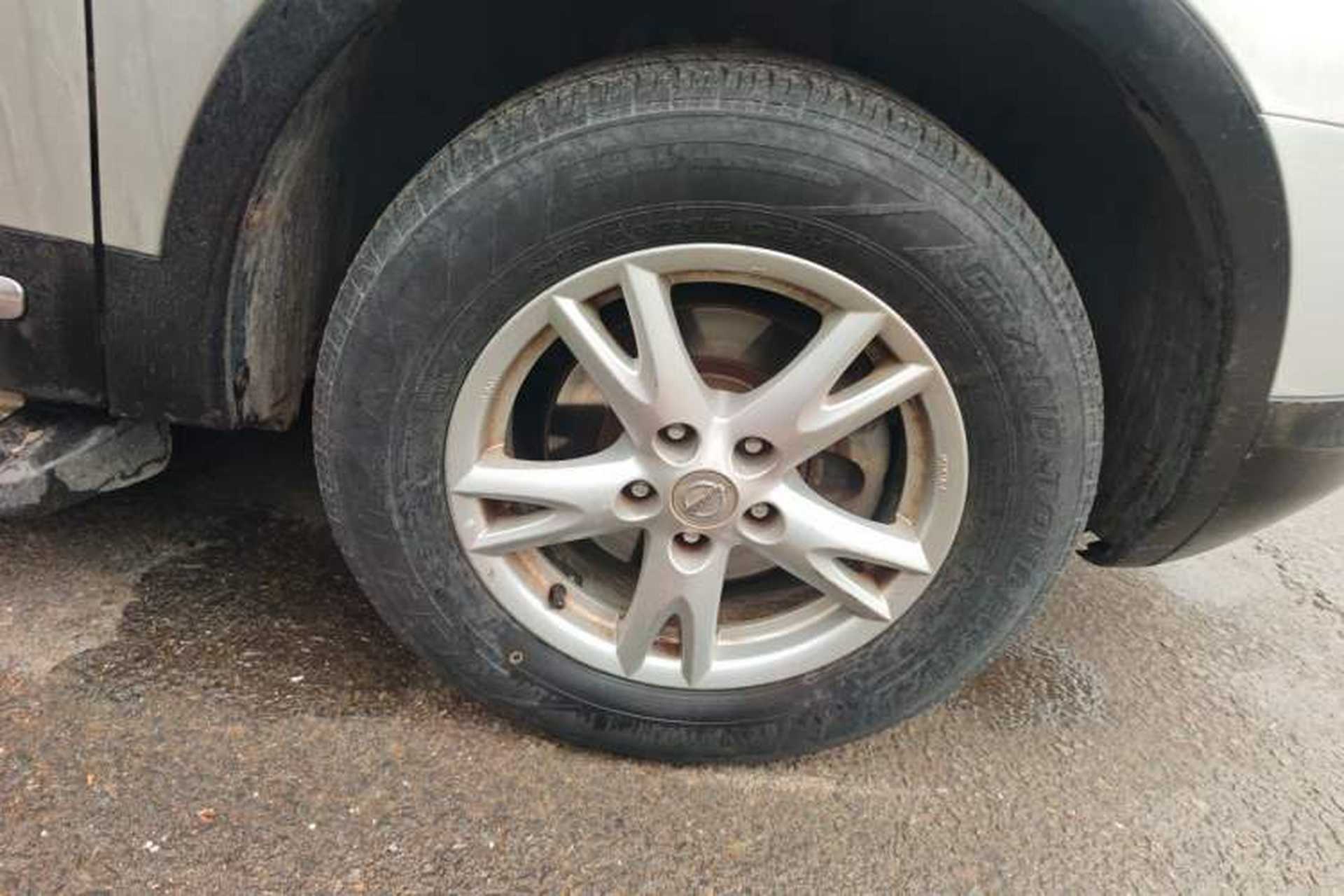 Used Nissan Qashqai 2012 2.0 XL Fire CVT 2WD Right Front Wheel Hub