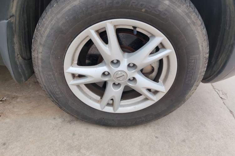 Used Nissan Qashqai 2012 2.0 XL Fire CVT 2WD Right Front Wheel Hub