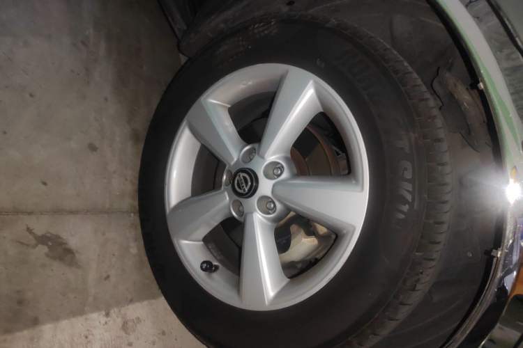 Used Nissan Qashqai 2012 2.0 XV LE CVT 2WD Right Front Wheel Hub