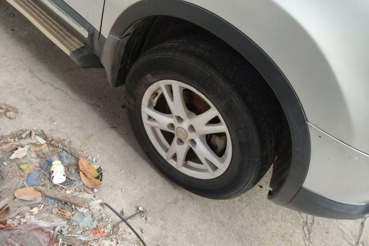 Used Nissan Qashqai 2012 2.0 XL Fire CVT 2WD Right Front Wheel Hub