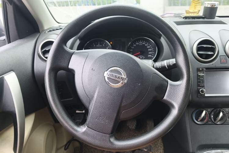 Used Nissan Qashqai 2012 2.0 XL Fire 6MT 2WD Steering Wheel