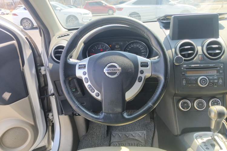 Used Nissan Qashqai 2012 2.0 XV Dragon CVT 4WD Steering Wheel