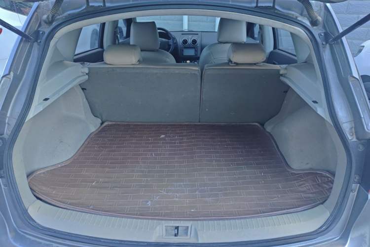 Used Nissan Qashqai 2012 1.6XE Wind 5MT 2WD Trunk