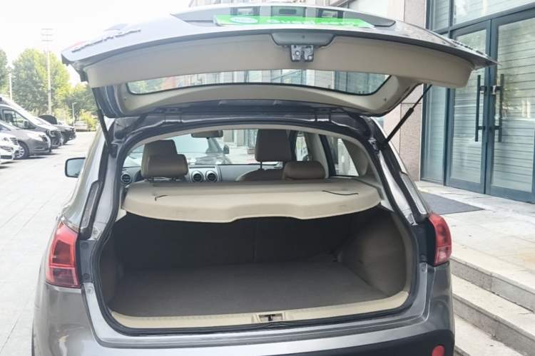 Used Nissan Qashqai 2012 2.0 XL Fire 6MT 2WD Trunk