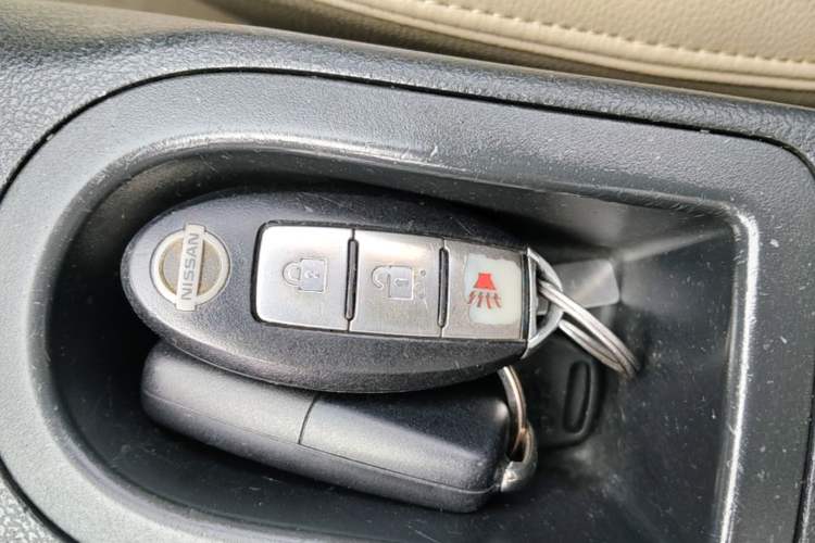 Used Nissan Qashqai 2012 2.0 XL Fire CVT 2WD Vehicle Key