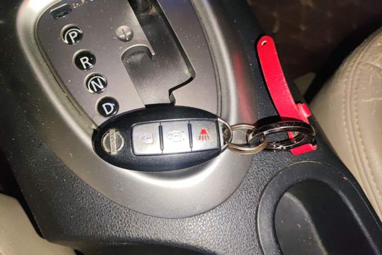 Used Nissan Qashqai 2012 2.0 XL Fire CVT 2WD Vehicle Key