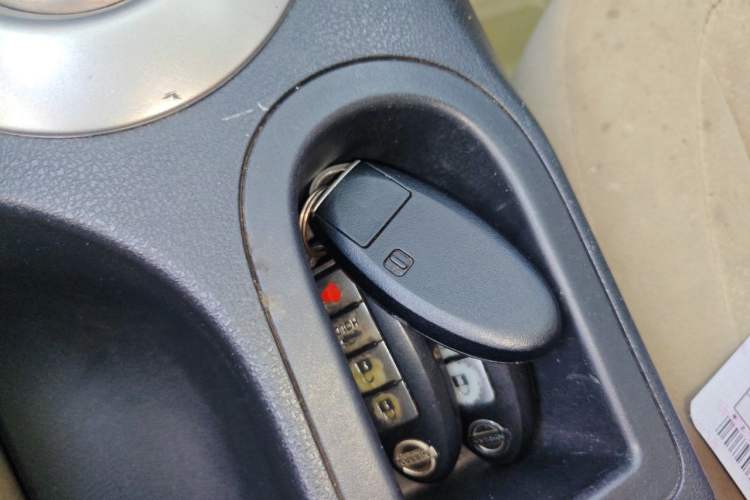 Used Nissan Qashqai 2012 2.0 XL Fire CVT 2WD Vehicle Key