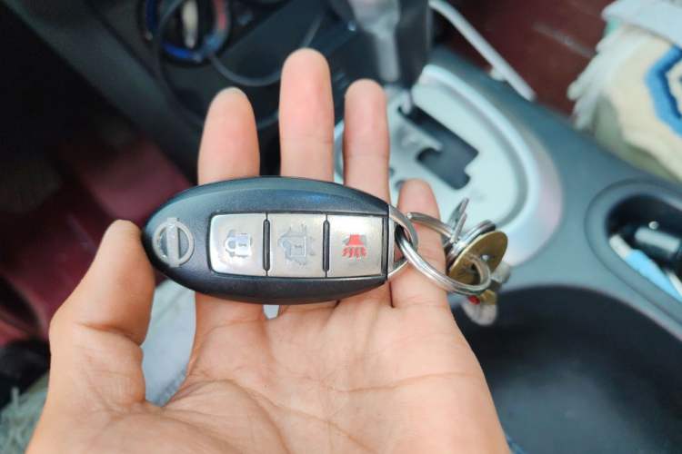 Used Nissan Qashqai 2012 2.0 XL Fire CVT 2WD Vehicle Key