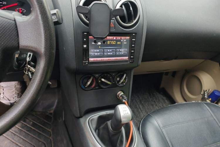 Used Nissan Qashqai 2012 1.6XE Wind 5MT 2WD Audio And AC Panel