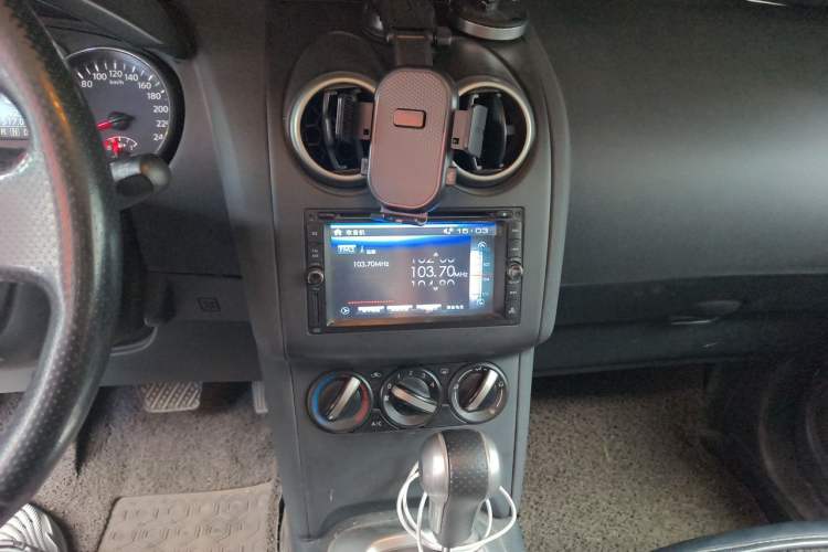 Used Nissan Qashqai 2012 2.0 XL Fire CVT 2WD Audio And AC Panel