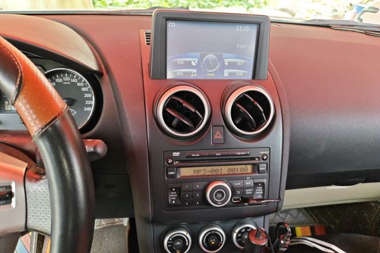 Used Nissan Qashqai 2012 2.0 XV LE CVT 2WD Audio And AC Panel