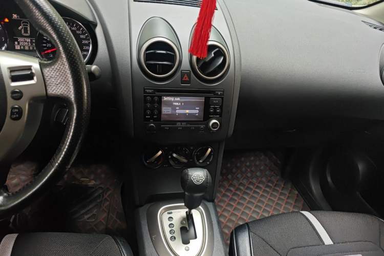 Used Nissan Qashqai 2012 2.0 XL Fire CVT 2WD Audio And AC Panel