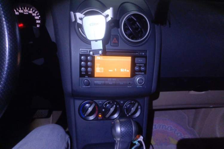 Used Nissan Qashqai 2012 2.0 XL Fire CVT 2WD Audio And AC Panel