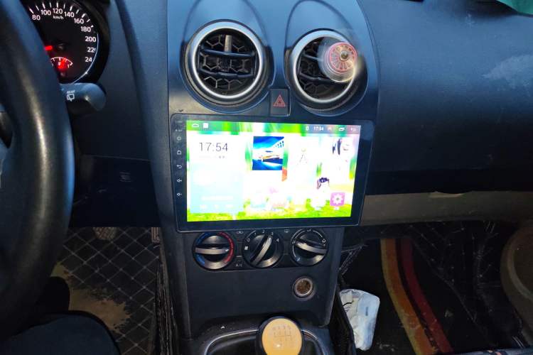 Used Nissan Qashqai 2012 2.0 XL Fire 6MT 2WD Audio And AC Panel