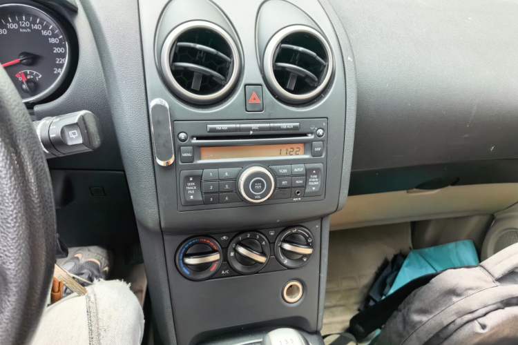 Used Nissan Qashqai 2012 1.6XE Wind 5MT 2WD Audio And AC Panel