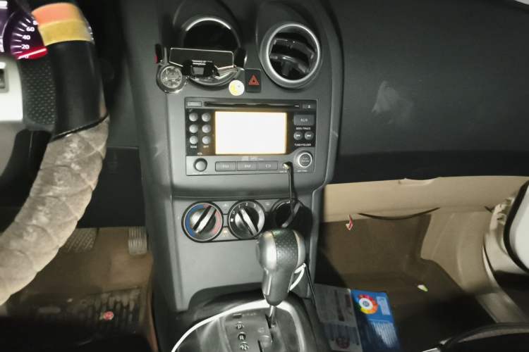 Used Nissan Qashqai 2012 2.0 XL Fire CVT 2WD Audio And AC Panel