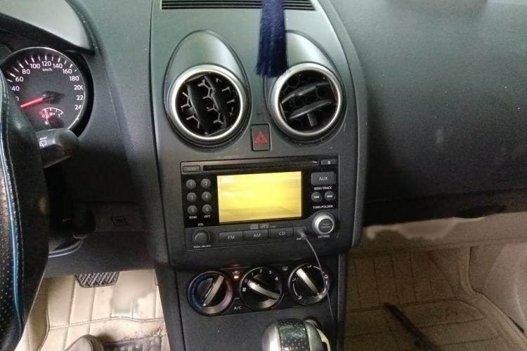 Used Nissan Qashqai 2012 2.0 XL Fire CVT 2WD Audio And AC Panel