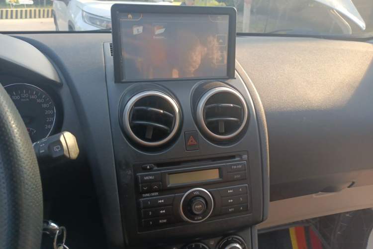 Used Nissan Qashqai 2012 1.6XE Wind 5MT 2WD Audio And AC Panel