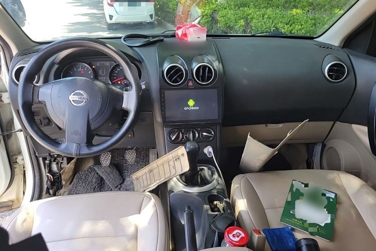 Used Nissan Qashqai 2012 1.6XE Wind 5MT 2WD Center Console