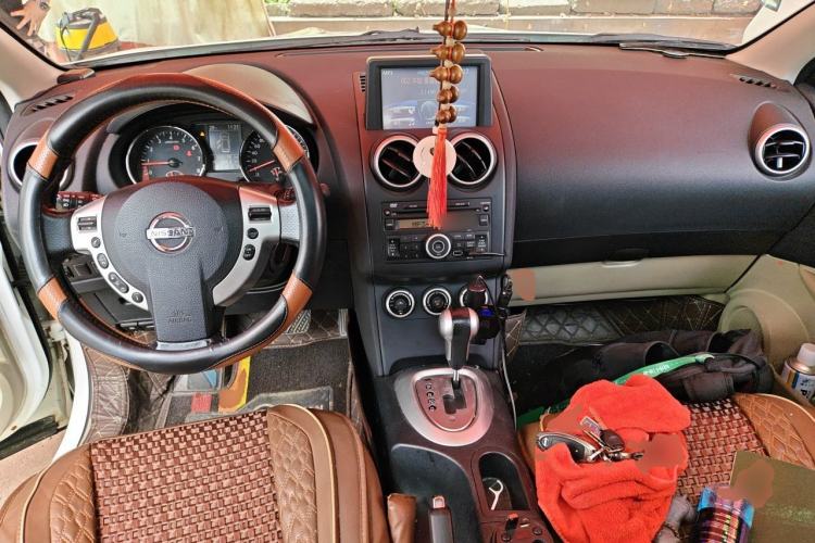 Used Nissan Qashqai 2012 2.0 XV LE CVT 2WD Center Console