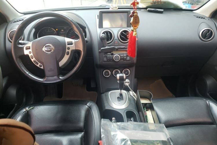 Used Nissan Qashqai 2012 2.0 XV LE CVT 2WD Center Console