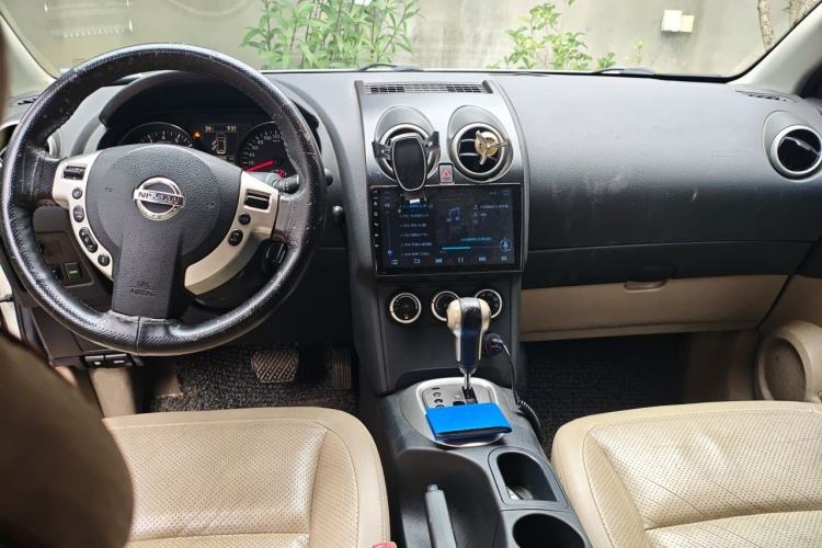 Used Nissan Qashqai 2012 2.0 XV LE CVT 2WD Center Console