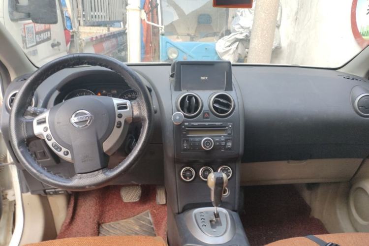 Used Nissan Qashqai 2012 2.0 XV LE CVT 2WD Center Console